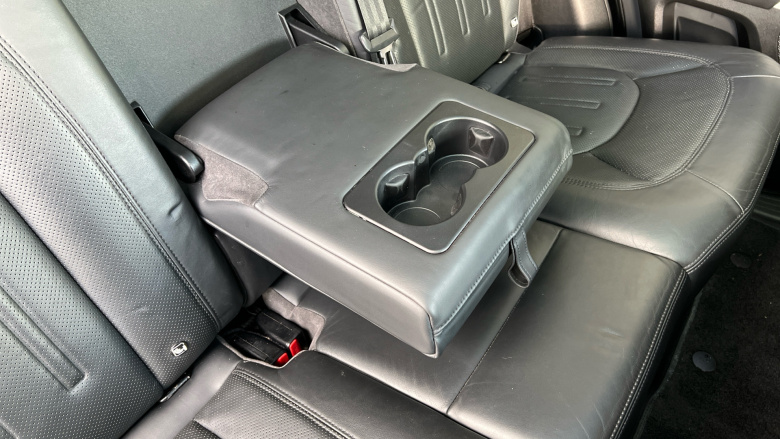 Land Rover Defender 2.0 D240 HSE 110 5dr Auto [6 Seat] Diesel Estate